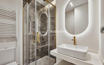 Property slide 21