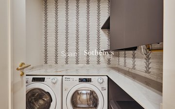 Property slide 32
