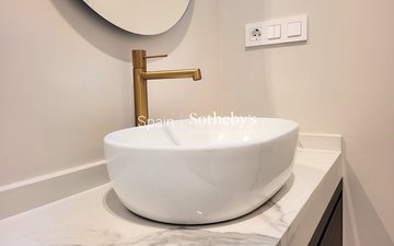 Property slide 43