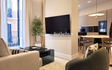 Property slide 32
