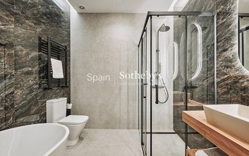 Property slide 16