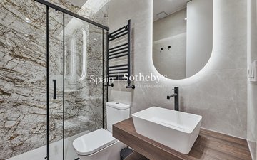 Property slide 21