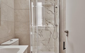 Property slide 21