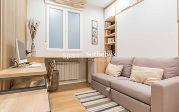 Property slide 32