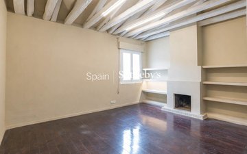 Property slide 21