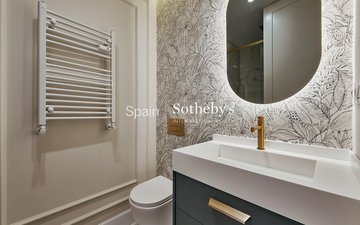 Property slide 20