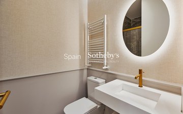 Property slide 10