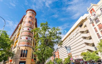 Property slide 16