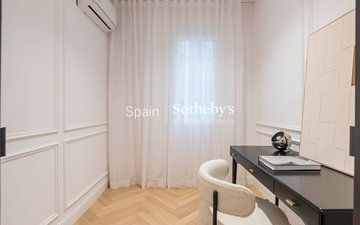Property slide 25