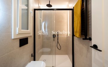 Property slide 25