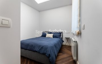 Property slide 25
