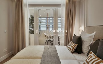 Property slide 25