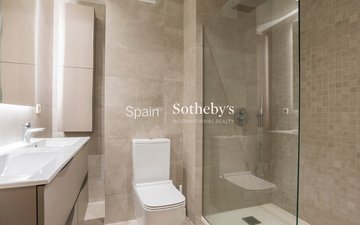 Property slide 33