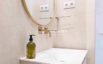 Property slide 31