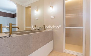 Property slide 31