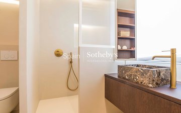 Property slide 22