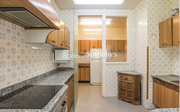 Property slide 25