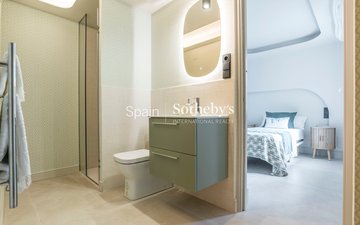 Property slide 39