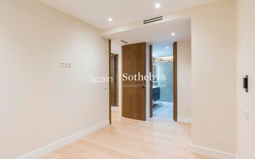 Property slide 40
