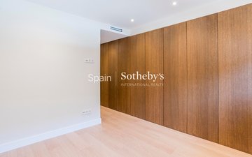 Property slide 38