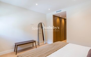 Property slide 32