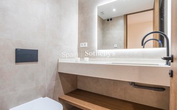 Property slide 35