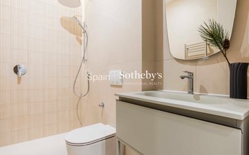 Property slide 40
