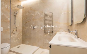 Property slide 25