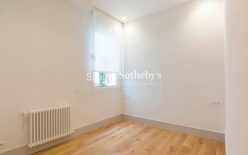 Property slide 32