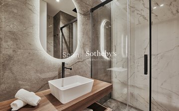 Property slide 25
