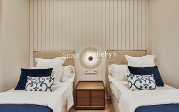 Property slide 35