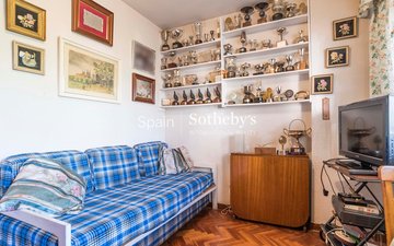 Property slide 24
