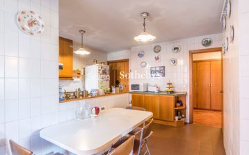 Property slide 19
