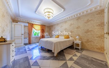 Property slide 38