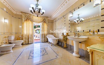 Property slide 21