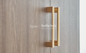 Property slide 39