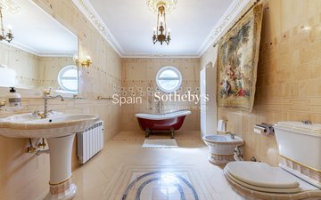 Property slide 22