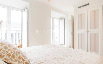 Property slide 16