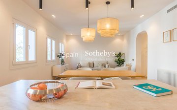 Property slide 18