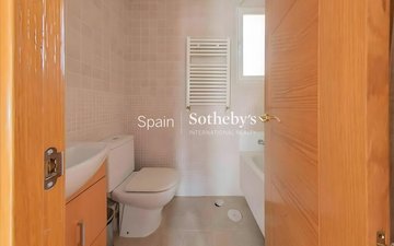 Property slide 8