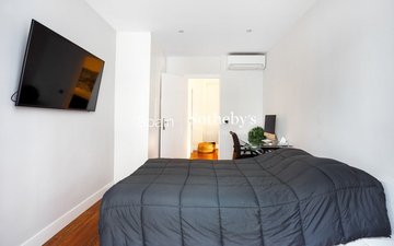 Property slide 10
