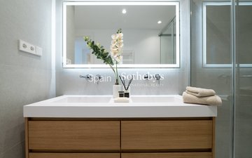 Property slide 16