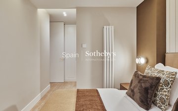 Property slide 40