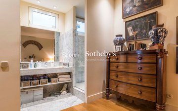 Property slide 31