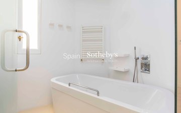 Property slide 30