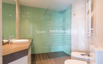 Property slide 27