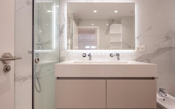 Property slide 25