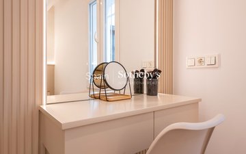 Property slide 38
