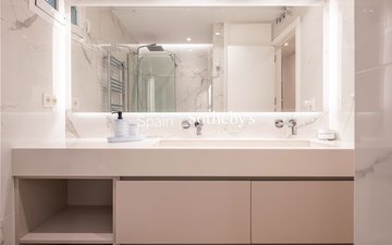 Property slide 27