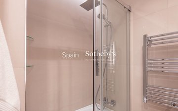 Property slide 22
